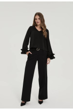 ΓΥΝΑΙΚΕΙΑ ΜΑΥΡΗ ΜΠΛΟΥΖΑ ΜΕ ΒΟΛΑΝ ΣΤΑ ΜΑΝΙΚΙΑ 